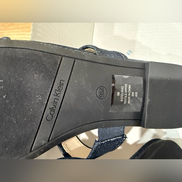 Calvin Klein (9) Denim Color Sandals - Picture 4 of 4